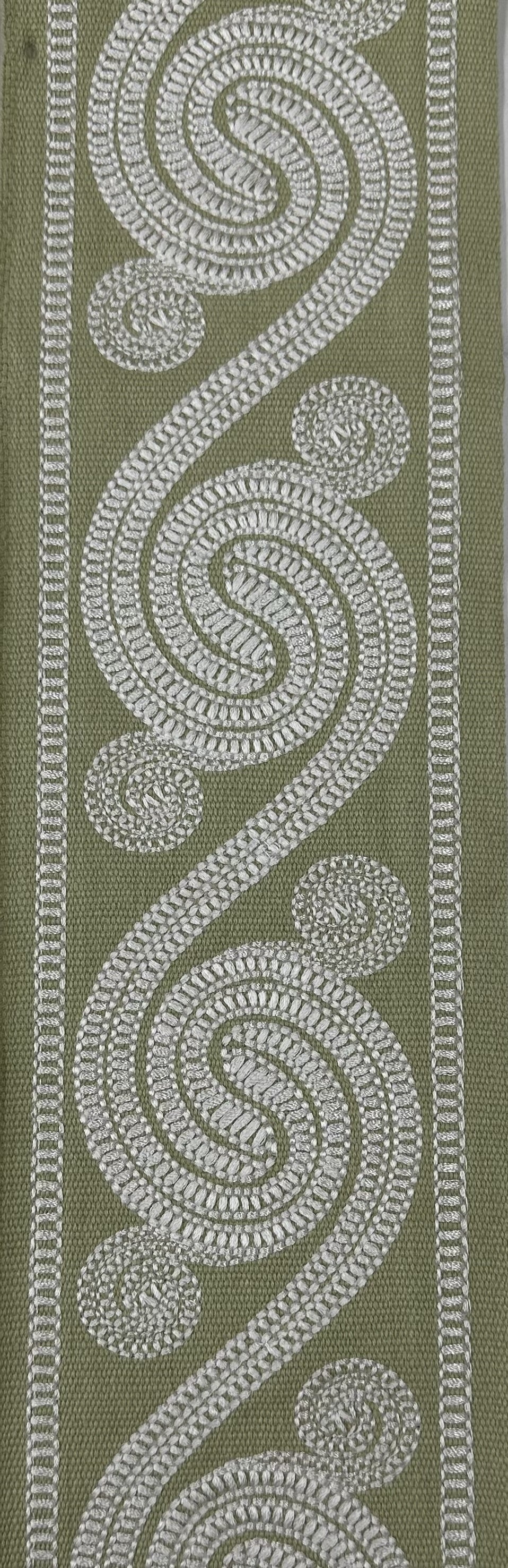 HEENA - CELEDONT/WHITE