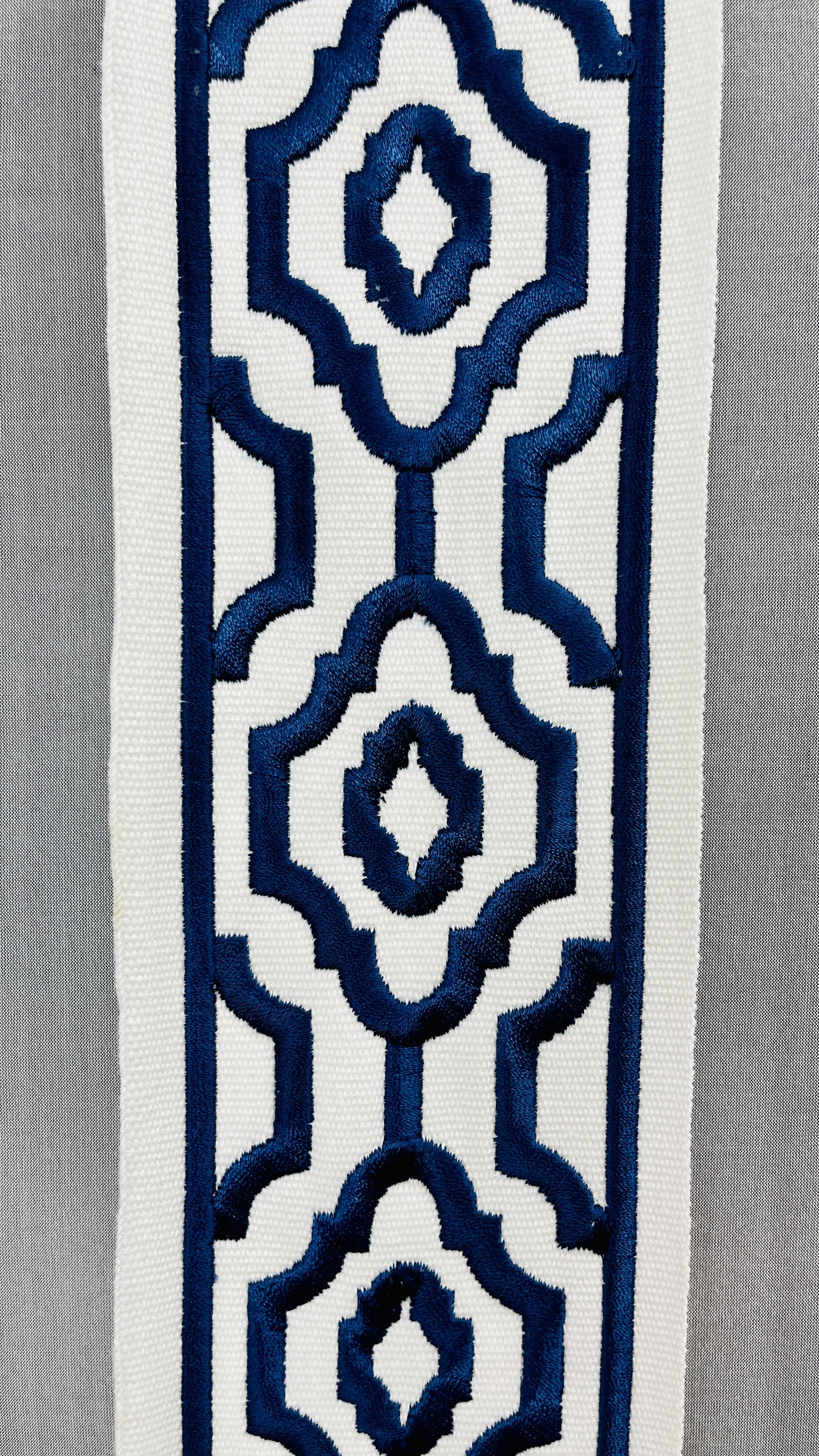 AVA-IVORY NAVY