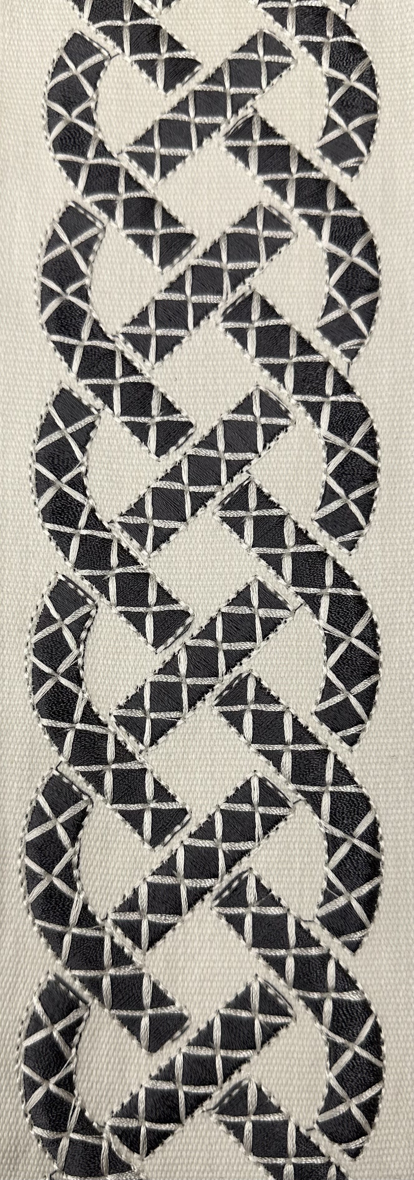 BRUSSELS - IVORY/DK. GREY