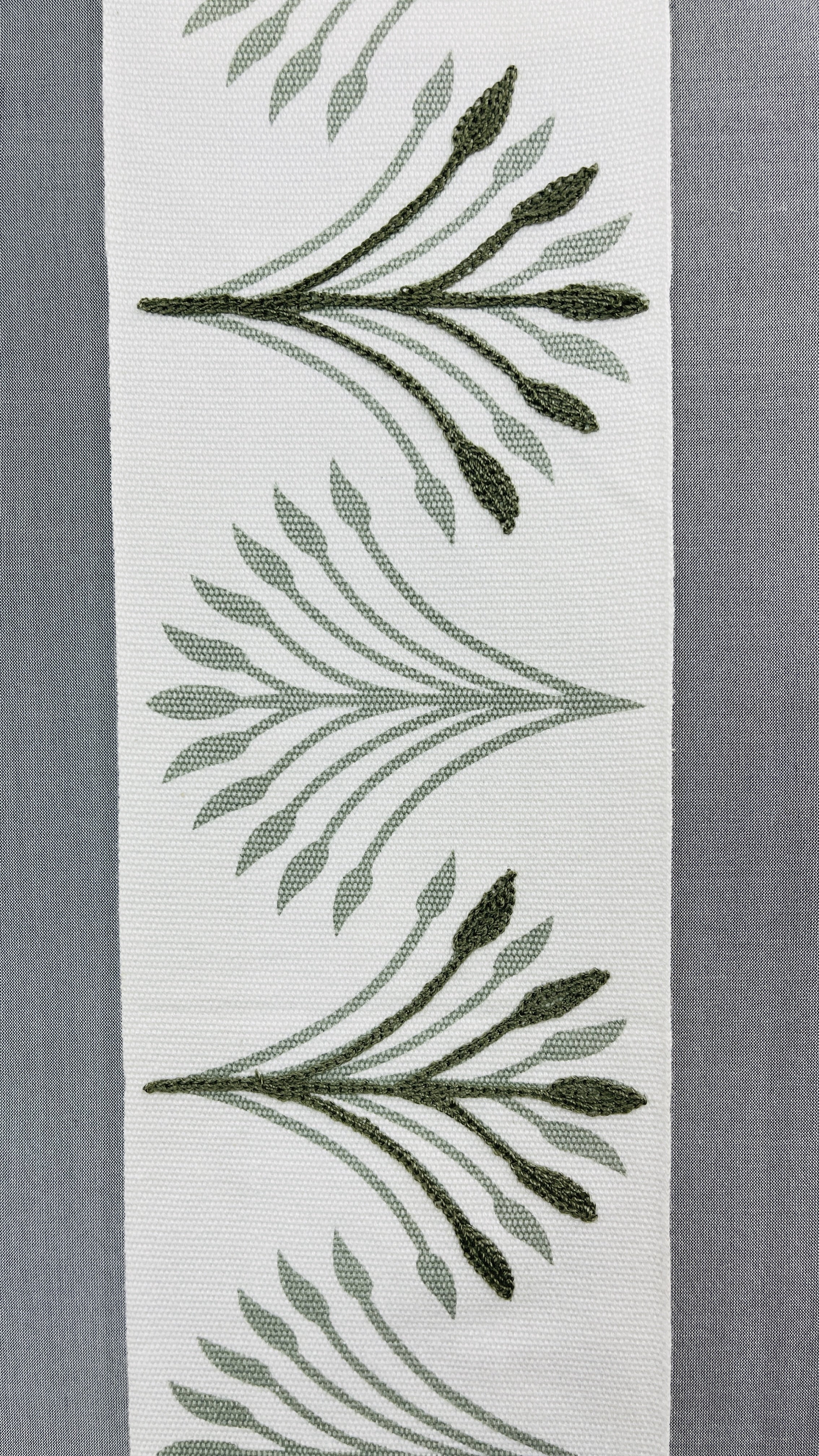 LL 714 - FOREST