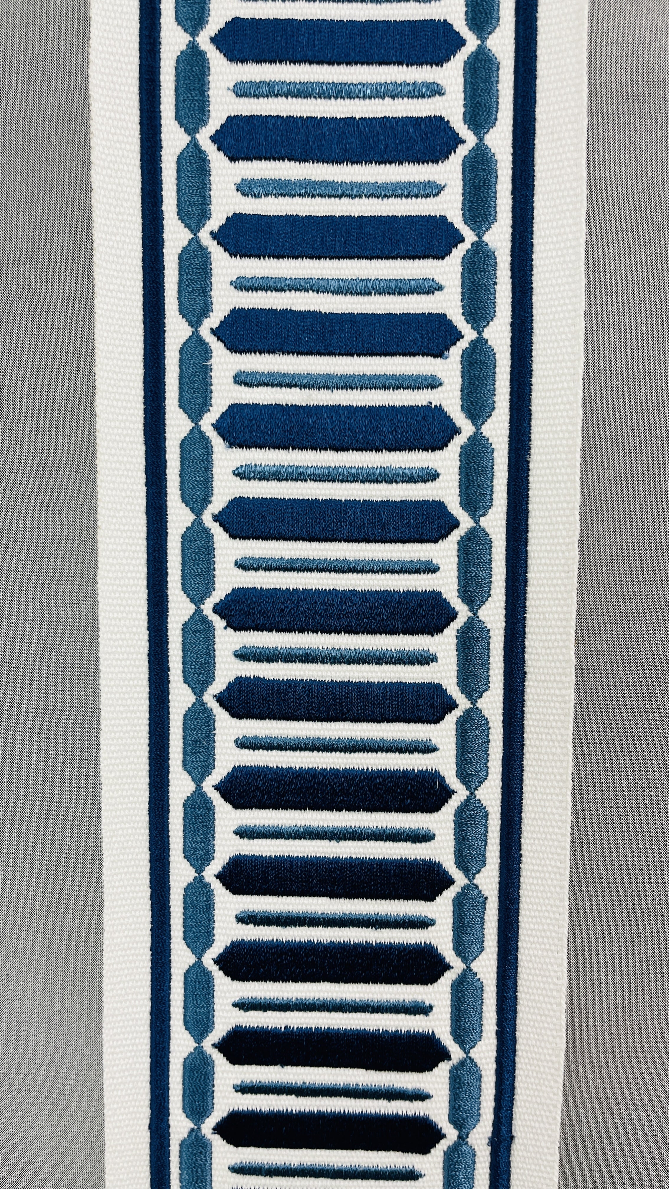 NOHA-IVORY NAVY
