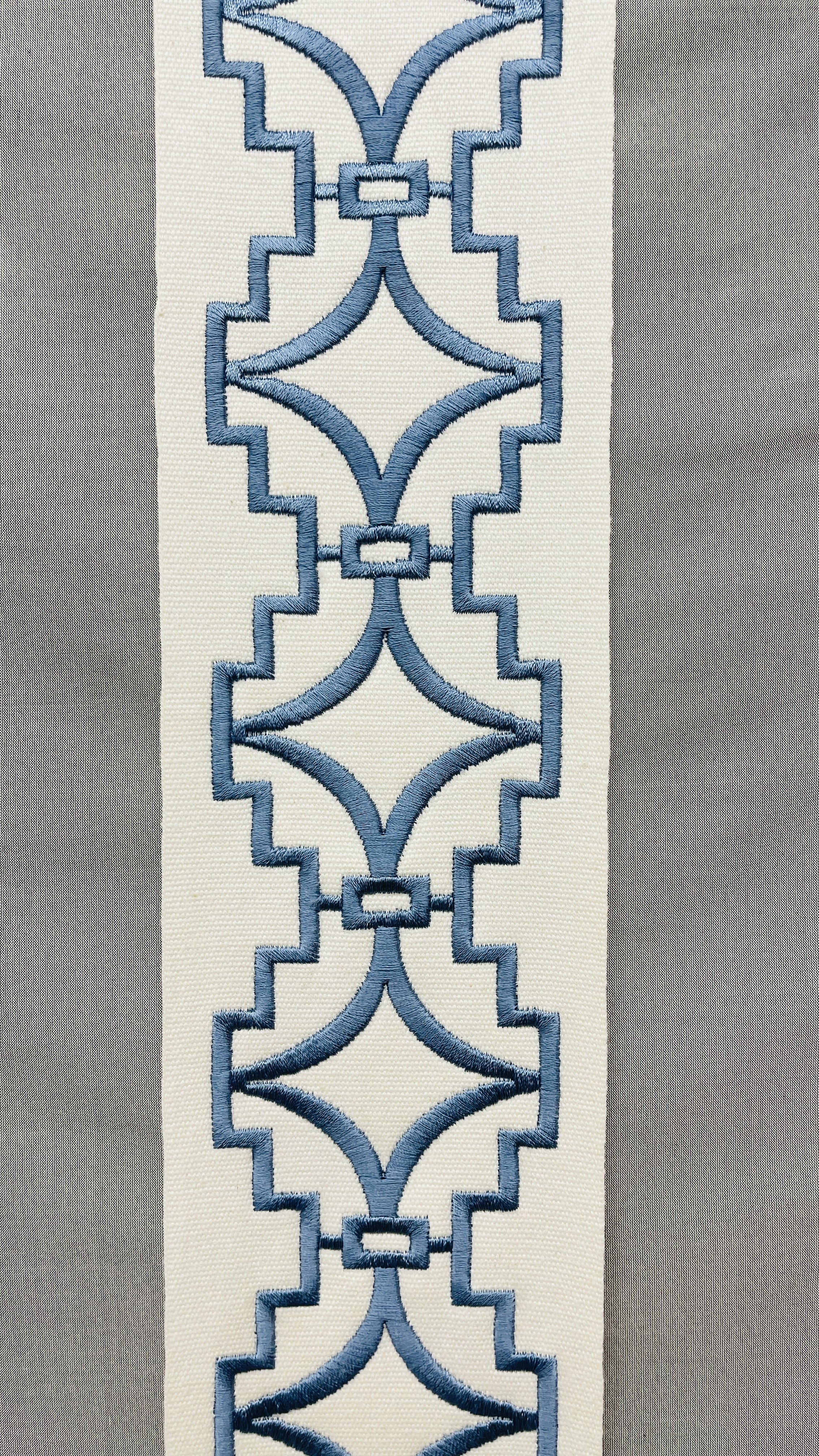 QUARTERFOIL-LT BLUE